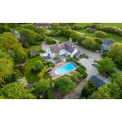 Country House with Heated Swimming Pool & Gardens