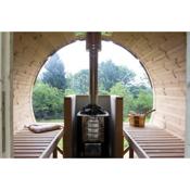 Cozy Attic room, Hills & Forest views + Free Sauna