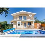 Dalmatian village charm - spacious villa with pool near Trogir