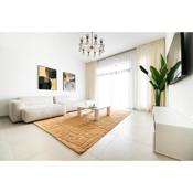 Dar Vacation - Spacious White Luxury Apartment