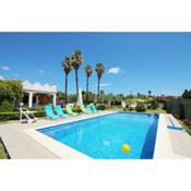 Dimora Tipica con giardino e piscina privata
