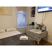 Double Room Central Location 2