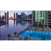 Downtown Ultra Luxury - Studio Suite - 5 star Hotel Facilities- 15 min walk to Dubai Fountain