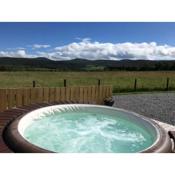 Drumhead Cottage Finzean, Self Catering with Hot Tub