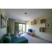 Eden Lily- Luxurious Apartment with Sea View