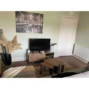 Entire Stylish 1 Bedroom Flat with Free Parking