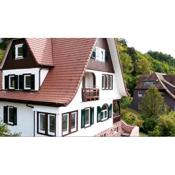 Familienglück im Schwarzwaldhaus mit Schlossblick