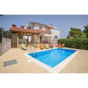 Family friendly house with a swimming pool Maslinica, Solta - 16782