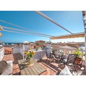 Fantastic penthouse with roof terrace in the heart of Nerja