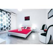 Fifi apartment w. parking in old town