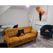 Garland Modern 2 Bedroom Apartment With Parking London