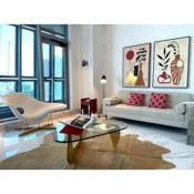 Glamorous One Bedroom in Business Bay l Canal View