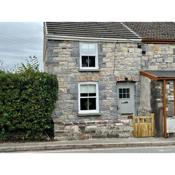 Gorgeous 2-Bed Cottage in Penderyn Brecon Beacons