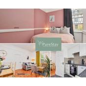 Gorgeous Two Bed Apartment By PureStay Short Lets & Serviced Accommodation Warwickshire With Parking