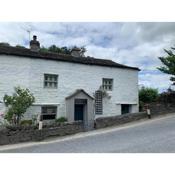Hannam Cottage, beautiful listed cottage at start of the 3 peaks