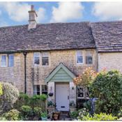 HEBE COTTAGE - Idyllic and homely with attention to detail