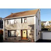 High quality detached house with parking St. Ives