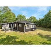 Holiday Home Adrielle - 400m from the sea in Djursland and Mols by Interhome