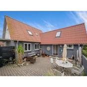 Holiday Home Antonia - from the sea in Western Jutland by Interhome