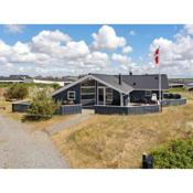 Holiday Home Freek - 400m from the sea in Western Jutland by Interhome