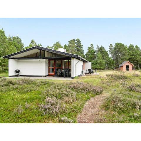 Holiday Home Nila - 750m from the sea in Western Jutland by Interhome