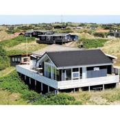Holiday Home Ute - 200m from the sea in Western Jutland by Interhome