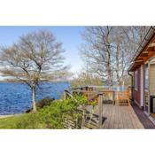 Holiday house with fantastic location and private lake plot