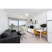 HomeForGuest Modern and recently renovated apartment in Arona