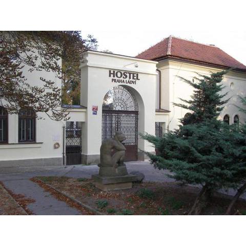 Hostel Praha Ládví