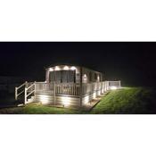 Hot Tub Lodge Cornwall - Meadow Lakes Holiday Park