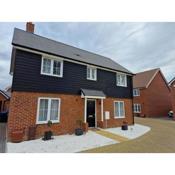House in West Sussex, Chichester, Eastergate, 5 minutes driving from Goodwood