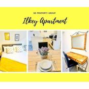 Ilkley Apartment with Parking