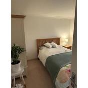 Immaculate Double Room - Great for Business and Travel Guests