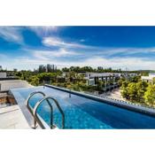 Laguna Park Villa with rooftop pool by Lofty