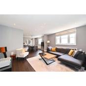 Large 3 Bedroom Covent Garden Apartment