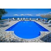Large family villa in Loutses 10 minutes from Kassiopi Panoramic sea views