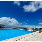 Lido Rooftop Pool Apartment