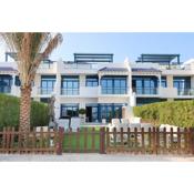 Livbnb - Beachfront 4+1 Villa in Palma Residences