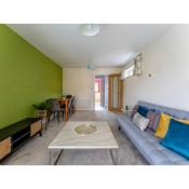 Lovely 1 Bedroom Annex with Sofa bed, Smart TV, Wi-Fi and parking