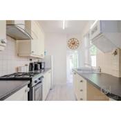 Lovely 2 Bed Home in Birmingham.