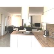 Lovely 3 Bedroom Apartment In Quiet Area w/ Pool