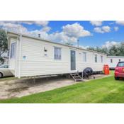 Lovely 8 Berth Caravan For Hire At Broadland Sands In Suffolk Ref 20380bs