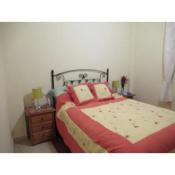 Lovely double room with private bathroom and pool