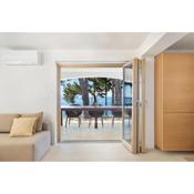 LUMA HVAR Premium Beachfront House with Sea Views, Balcony & Garden