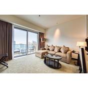Lush 1 BR at The Address Residences Dubai Marina by Deluxe Holiday Homes