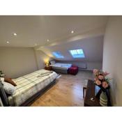 Luton Town House Near AIRPORT