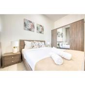 Luxurious master bed room ladies apartment only