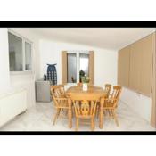 Luxury 3 Bedroom Apartment with Large Garden