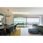 Luxury 4 bedr Flat w/ PANORAMIC Views & Pool!!