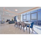 Luxury 4BR Penthouse in Harbour Views with Serene Lake & Burj Khalifa View